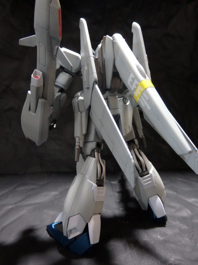 ゼータプラスの武装は下記の通りです。■60mmバルカン砲■ビーム・ライフル■ビーム・キャノン■ビーム・サーベル■シールド