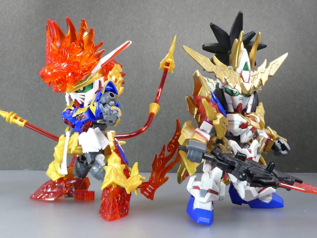 第130改「その頃のシュナイデ」~アルザスに届いたメール~おおい、アルザス!アルザス・リースリング!久しいな。シュナイデだ。今は「ジャスティスファイト」で仲良くやっているよ。もちろん、クレーマー・・・もとい、「メメント・モリ」の輩を退けることも忘れてはいない。私のフォースは「ネクサス」に加入しているからな。今度、久々に「アルケミスト」で飲ませてくれよ?…それはそうと、だ。アルザス。現在、「ガンダムチャンネル」で配信中の「SDガンダムワールドヒーローズ」は見ているか。お前はいつも武装テストだなんだと忙しそうだから、絶対に見ていなさそうなので今回のメールを送ったのだ。舞台は「三国創傑伝」…私のグリフォンテンペストールギスの元キットのシリーズであることは忘れていまいな?…の後。世界の危機を救うため、キングダムワールド(前作登場キャラはこちらに属する)の英傑と世界中のワールドの英傑たちが繰り広げる冒険譚だ。アニメはフルCGなのはもちろんなんとフルサイズ。SDとしては「SDガンダムフォース」以来だ。一話ごとの話の進み方も結構緩やかだったりするから、今から見ても確実に追いつける…なんだ。今回は宣伝メールだけと・・・思っているか?もちろん、本シリーズのガンプラも登場している。「三国創傑伝」からさらに進化した構造とギミックには要注目だ。最近「ジャスティスファイト」に加入したダイバーは本シリーズ使いも何人かいてな…それはそれで、いい酒が飲めそうだ。なんというか、最後は酒飲み友達の紹介みたいになってしまったが…とにかく見ろ!評価はそれからにしておけ!