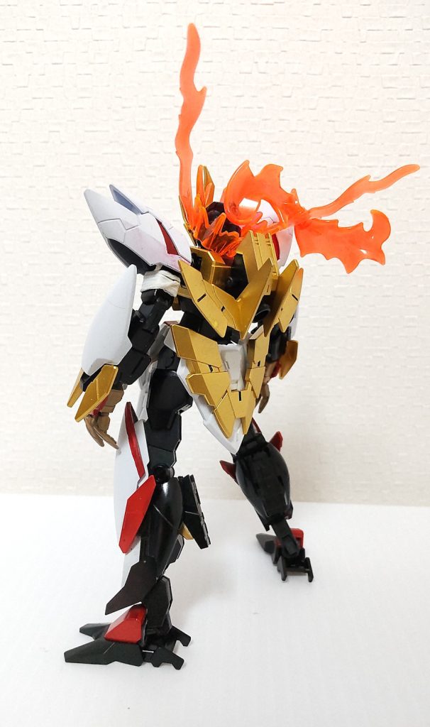 後ろ姿はガオガイガーっぽい？