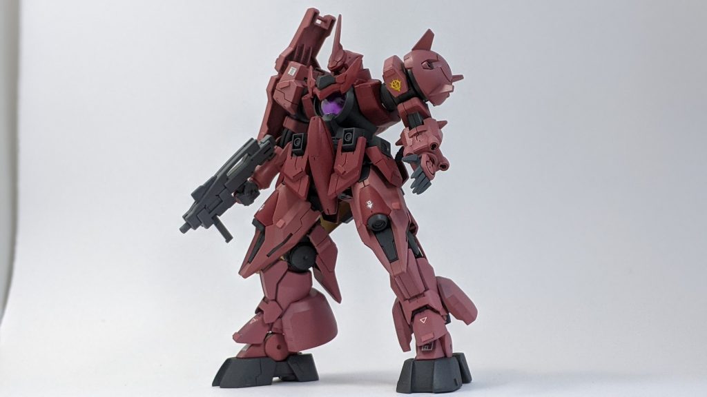 ベースはオーガ刃-Xとストライカージンクスを合わせてシャア専用ザクにっぽい見た目にまとめました