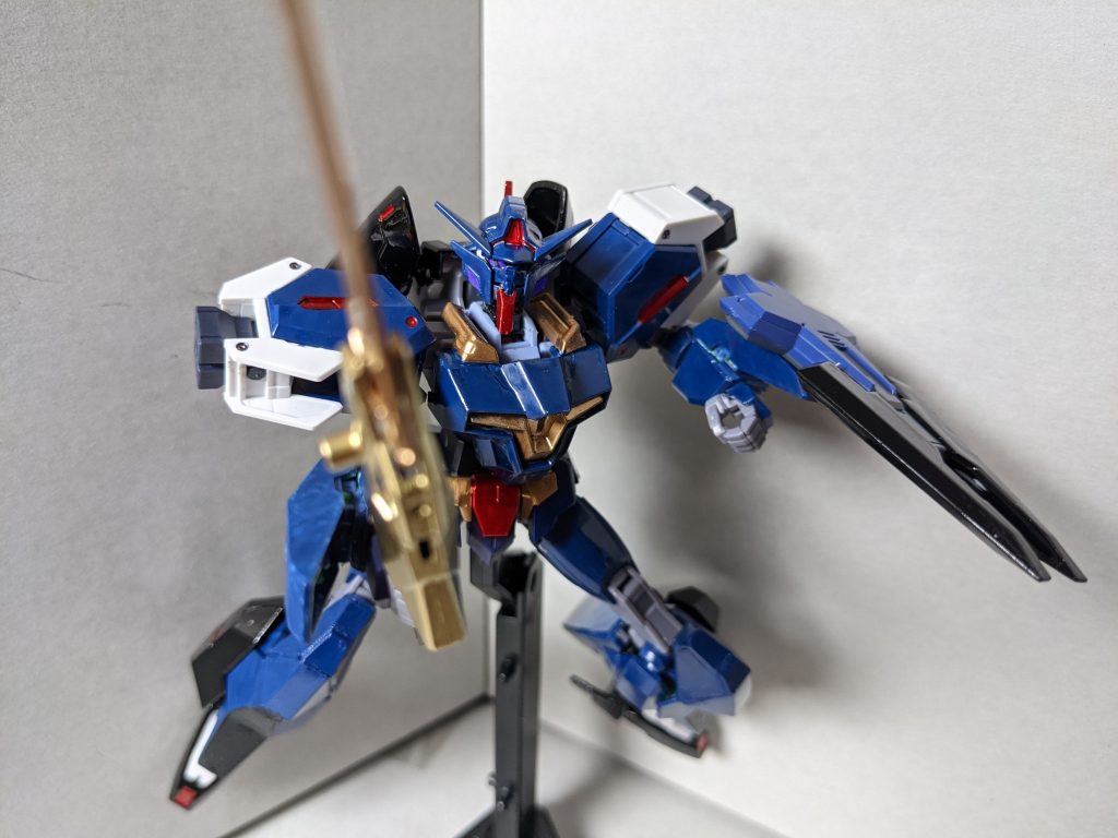 斬りかかるディナイダー