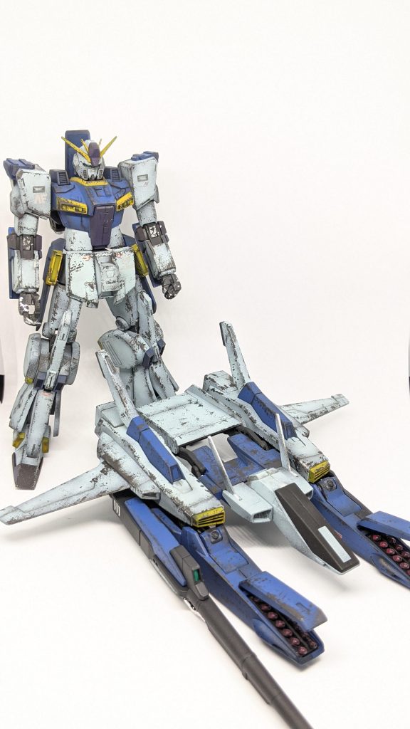 分離状態ZZ本体はシールドもバックパックもサーベルもハイメガも無いのであくまでGディフェンサーと合体必須ですね