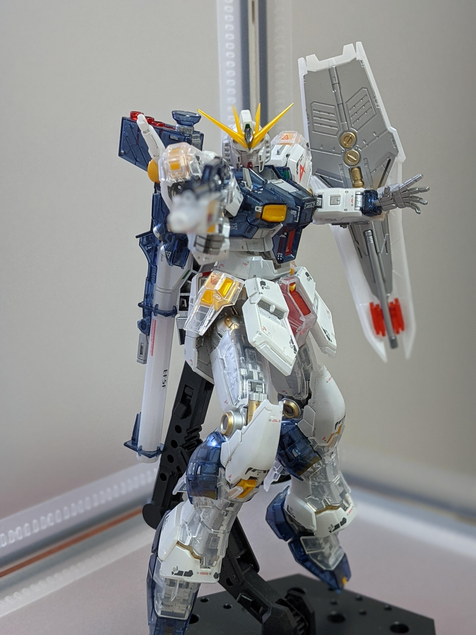 Rgnガンダム クリアカラー Harvigさんのガンプラ作品 Gunsta ガンスタ