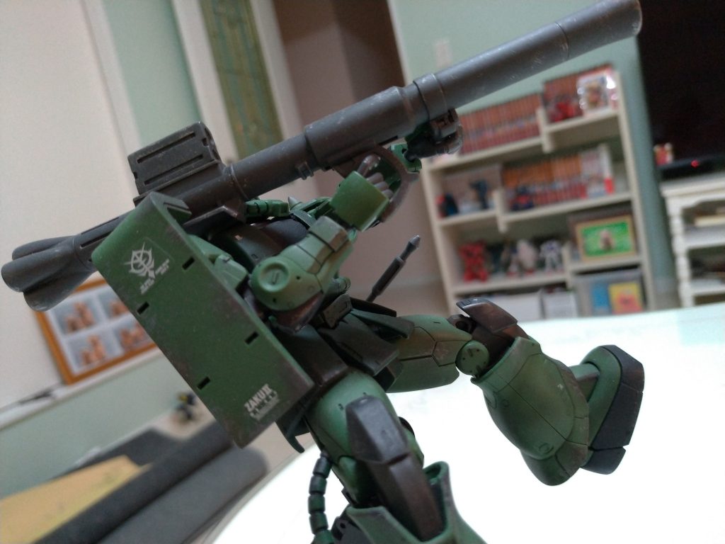 HGUC ザクⅡ：スミ入れ、つや消し、ウェザリング、ドライブラシ、部分塗装、Hアイズザクは油性のつや消しが一番ハマる！