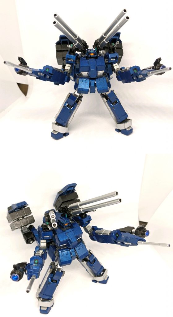 フル・ウェポン・ファイアー「全武装を用いる本気最大の攻撃法、特に背部に搭載されたミサイルランチャーはスターク・ジェガンが使用する物とほぼ同規格の物である為、高い攻撃力が期待できる。」