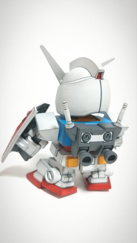 バーニアは、カップ状のポリキャップを加工して取付。このキットで余り物を使用。