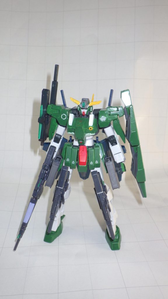 前面。カラーもグリーンに塗装していますが、元のケルディムよりも明るめの、デュナメス風の配色を意識しました。