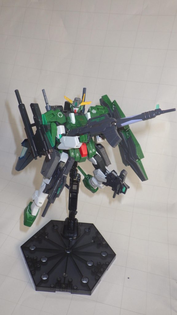 GNアサルトカービン。ミリタリーに疎い私は、この武器で初めてカービン銃の存在を知りました。