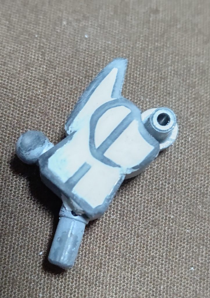 足パーツのみパテで穴埋めしましたが、キットの設計上、埋めなくとも殆ど目立たないのでしなくても良かったかも。