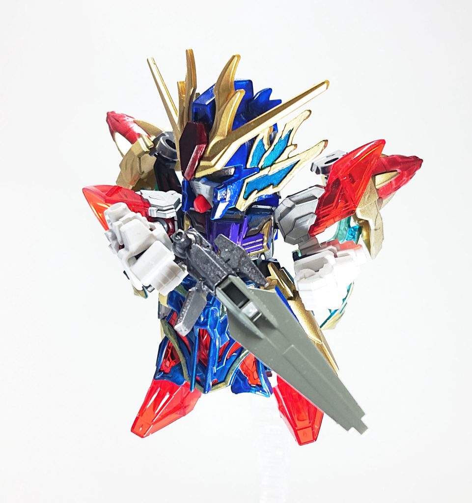 三国伝の官渡辺りを見返してたら程昱って郭嘉と一緒に行動してたんですね。正史では郭嘉の事は荀彧が推挙していますが、演義では程昱が推挙しています。陳羣から何度も弾劾された程の素行の悪さだった郭嘉と、どうやって程昱は知り合ったのか疑問でしょうがなくなり、その結果このようなサングラスをかけてる悪ぶった姿になりました。歴史上では立派な髭がトレードマークだった(実際程昱ワイズワラビーもお髭ありましたし)のですが、可動の都合取り外しました。いや、クラブデビューに失敗した関羽にしか見えなくなって取りやめたのはここだけの話です。名称のシャムスは、アラビア語で「太陽」を意味します。色々ありましたが、捻った感じにしたくて(やっぱり最初のキットがわからなくなったため)固有で名前をつけてあげることにしました。