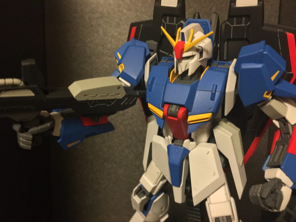 足首関節があまり可動性が良くなくて直立させるのが厳しかったので、付属のスタンドにセットしての撮影です正直、もう動かしたくないですｗｗ