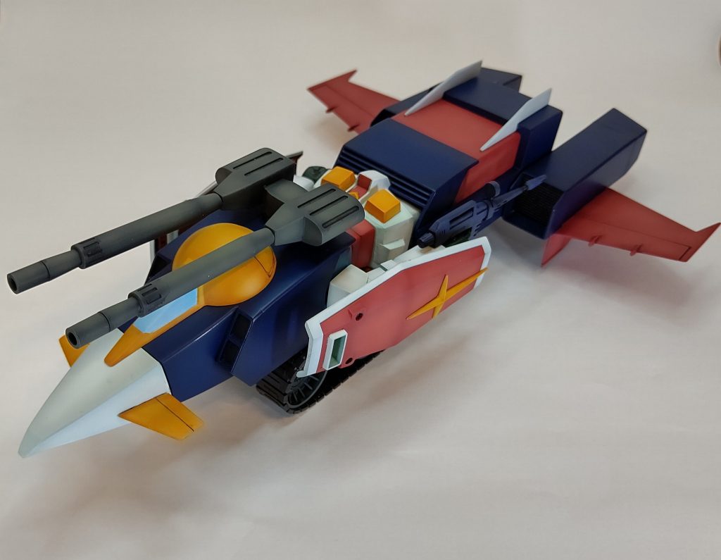 GアーマーGパーツは基本的に形状の変更はしていません。合体の接続や変形のロックのために各部にネオジム磁石を仕込んでます。