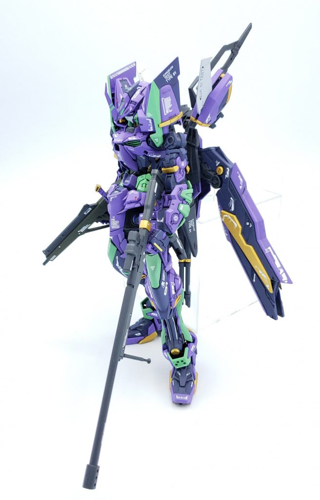 エヴァの世界の武器を装備