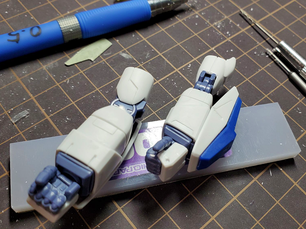 スジ彫りは丁寧に丁寧にやりました、沢山失敗したけどw