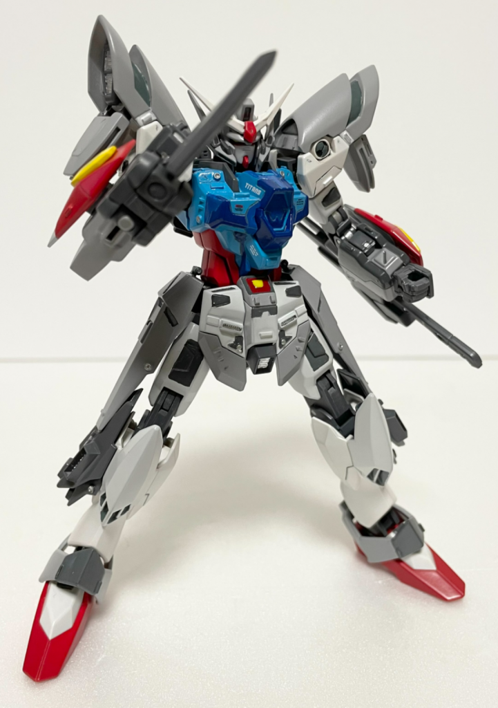 右手にはヘビーアームズを参考にアーミーナイフっぽくジャンクパーツを使って装備させてみました!