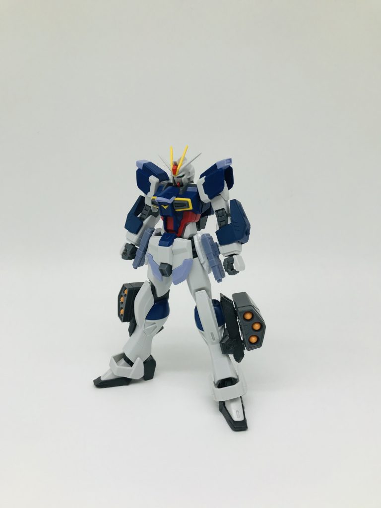 3mmの武器なら基本的になんでも膝横に取付けられます。写真のジンのパルデュスは3mmに改造してあります。