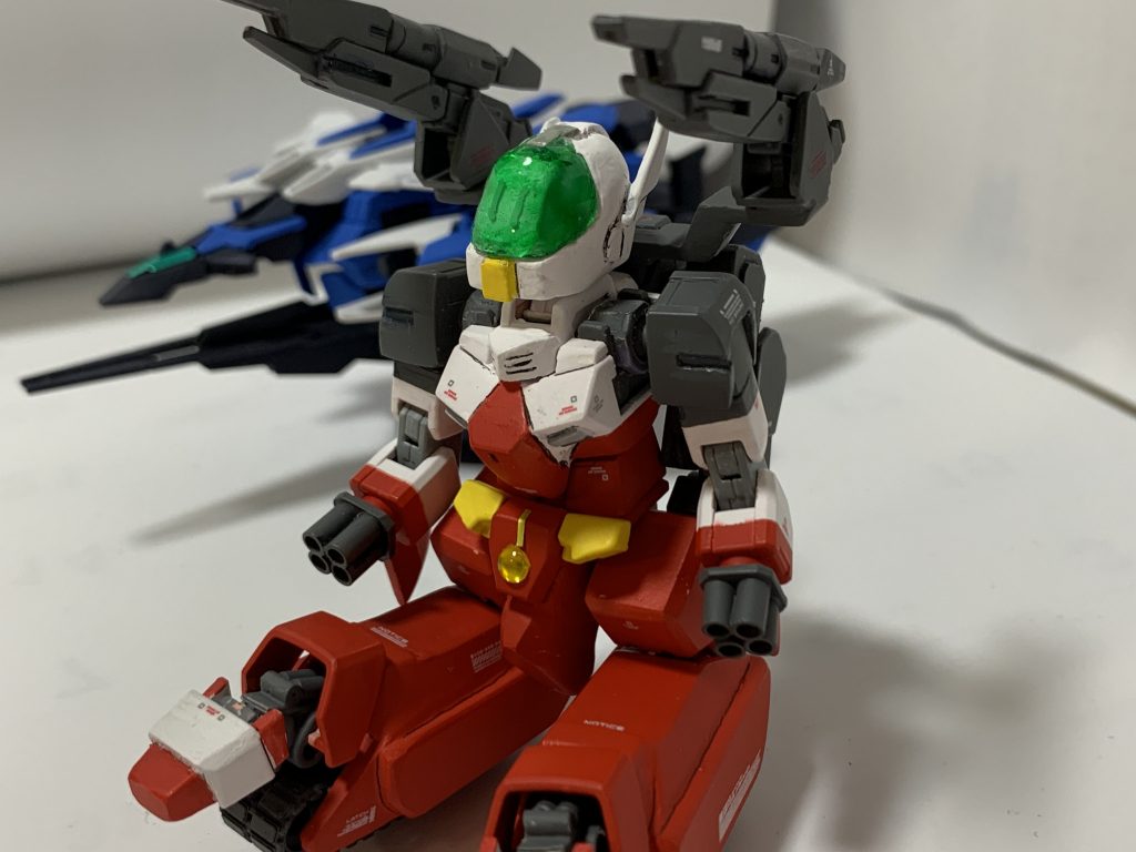 コアガンダム(G3カラー)とロトツインパックとのミキシングです。元イラストを完全再現はできていません。
