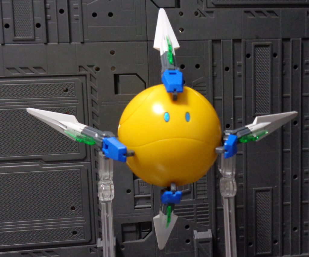 ハロフォースのためだけにGNソードが4本犠牲に・・・というわけで、「R-TYPE FINAL2」記念としてガンプラでR戦闘機を作ってみました。考えてみると、有機物や無機物問わず融合するバイドはELSに似てるし、R-TYPE3の主役機ラグナロックのハイパードライブはTRANS-AMだし、波動砲とかGN粒子で再現出来そうだし、00世界にバイドが出てもおかしくはないですね(暴論)