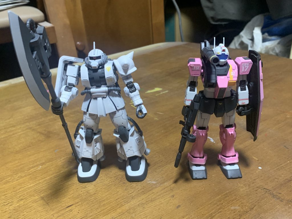 ジムキャノン空間突撃仕様川崎純情小町OG立田美梨香専用機と2ショット