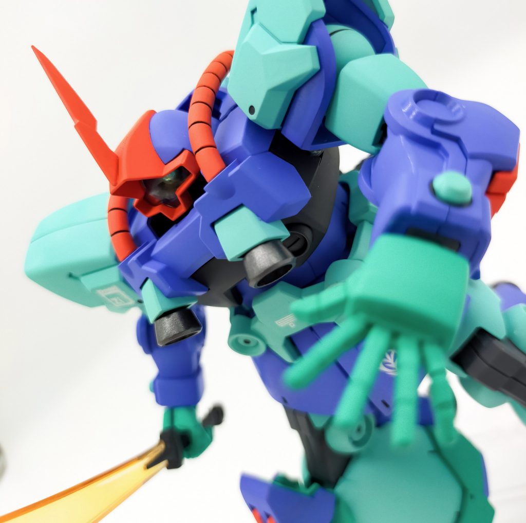 HG ドムR35–4枚目/制作者：坂本コウジ