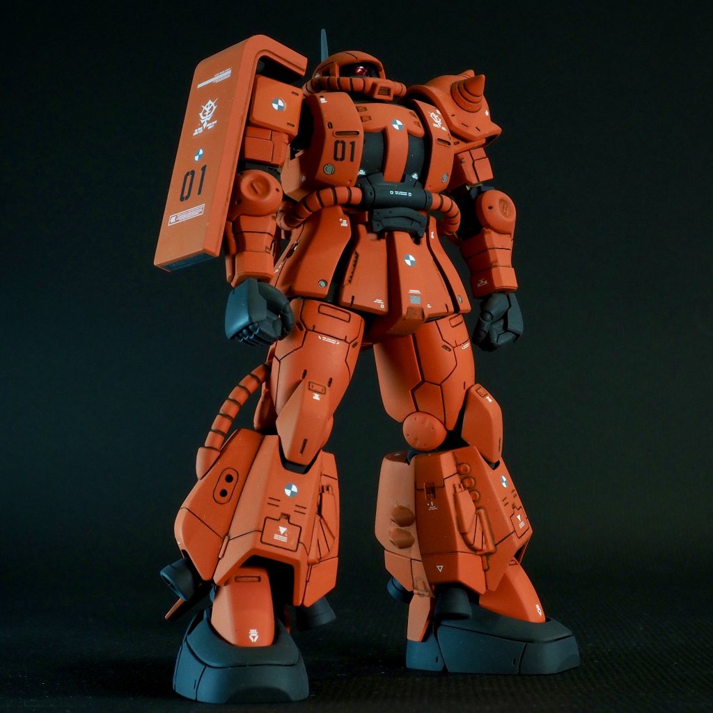 少年の頃から作って見たかった機体をようやく再現することが出来て感無量です。オリジンフォーマットならばド派手なカラーでもピリッと決まってくれるのが嬉しいですね。