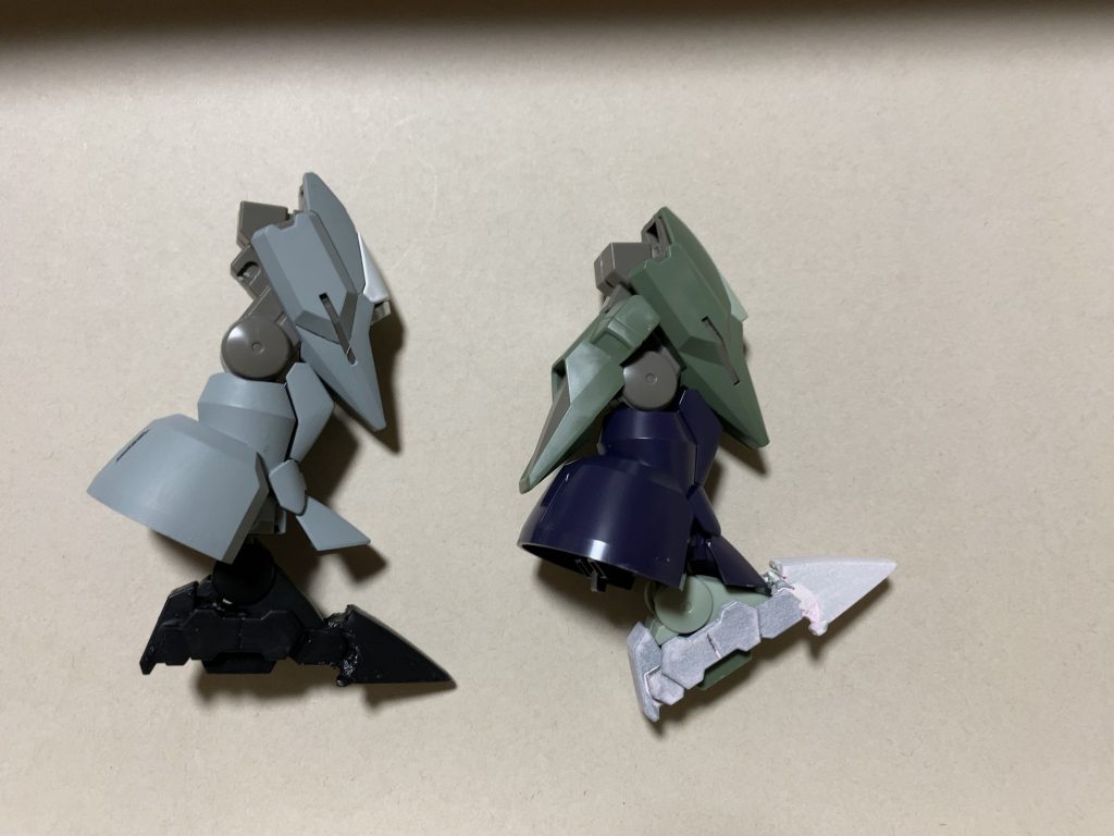 シタデルカラーでの塗装と塗装前初めてシタデルカラーを使いましたが塗り易く隠蔽力、発色が良くなかなか楽しい塗料でした