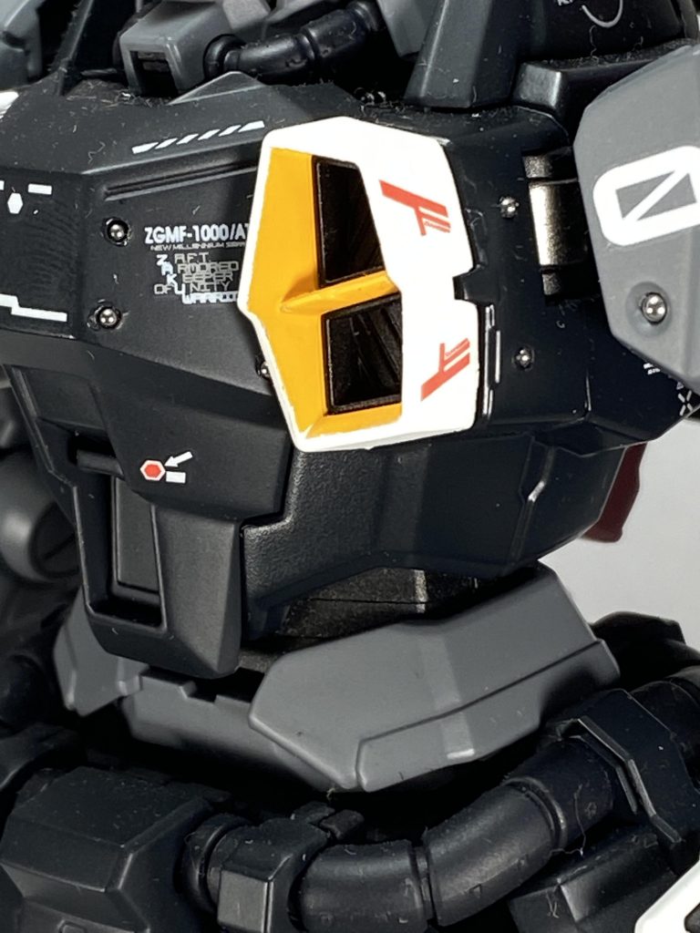 キット全体に、メタルボールを埋め込んでいます