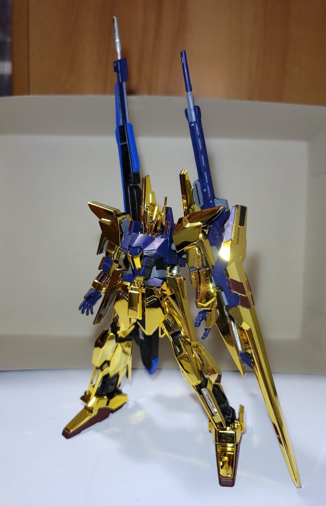 それでは武装を全部収納してウェイブライダー形態へ変形しましょう