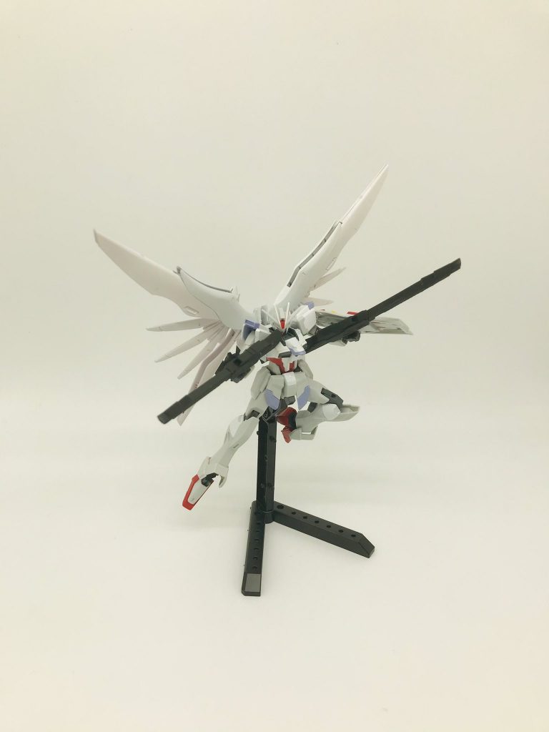 ウルフスベインは取り外して装備も可能です。持ち手のみ差し替えです。