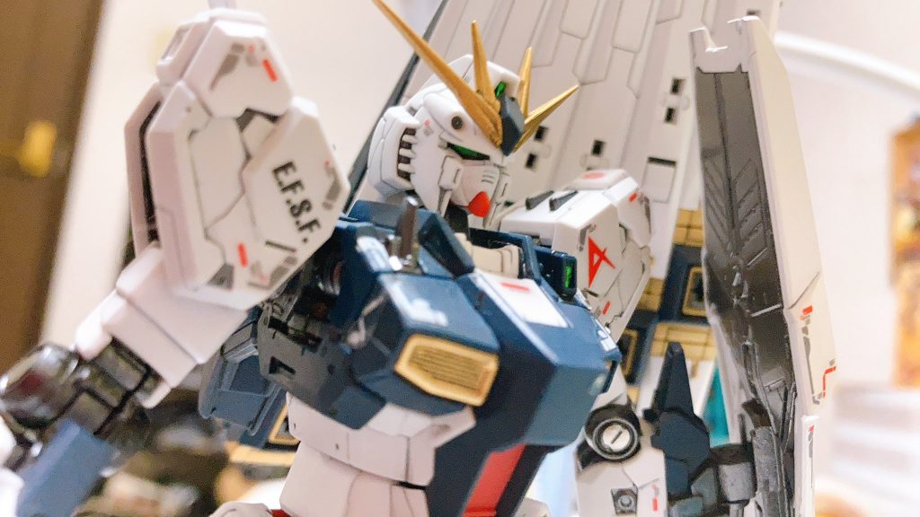 νガンダム–3枚目/制作者：Kuramushi