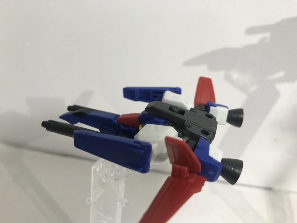 横から正面から見るとちょっと三ミリジョイントが見えるのでここは改造ポイントです