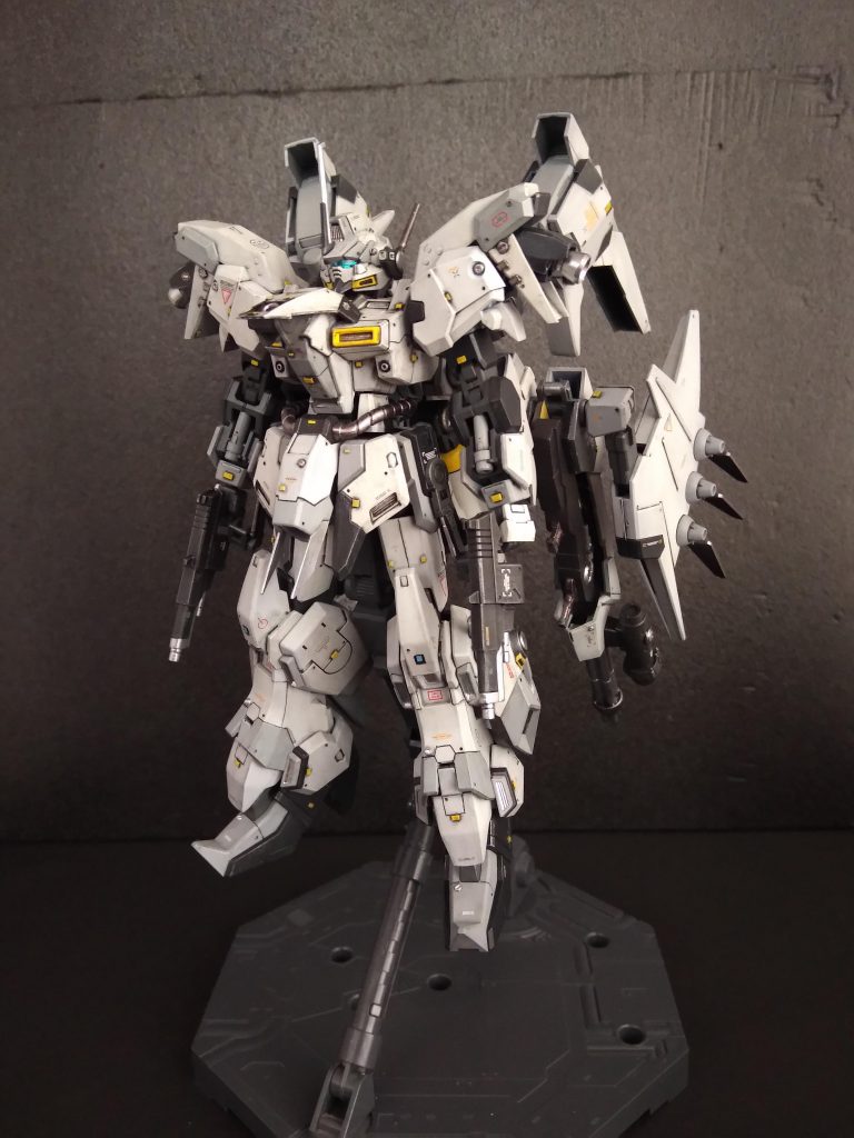 エンデ・リッターという名前ですがドイツ語で、終わりの騎士、終末の騎士、終焉の騎士等と言った意味があります。トーリス・リッターはドイツ語で死の騎士という事なので、死よりも深い…終わりを与える騎士という意味を込めて名付けました。厨二病全開設定です。