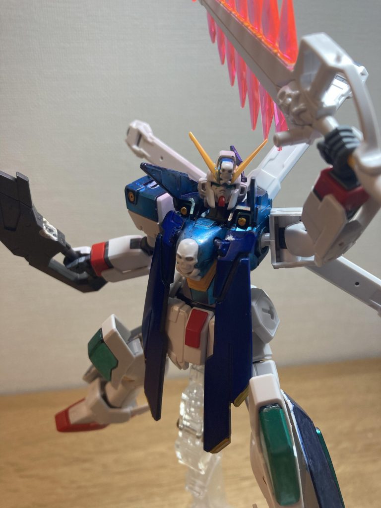(余談)クロスボーンガンダムにRGシステムは使われていないがそれに酷似したシステムを搭載していることは容易に想像できる。現にファンネルを初心者プレイヤーが使ってもある程度使いこなせている。(それでも完全に使いこなすにはチャンピオンであるクジョウくらいでないとシステムのサポートなしでは使えない)