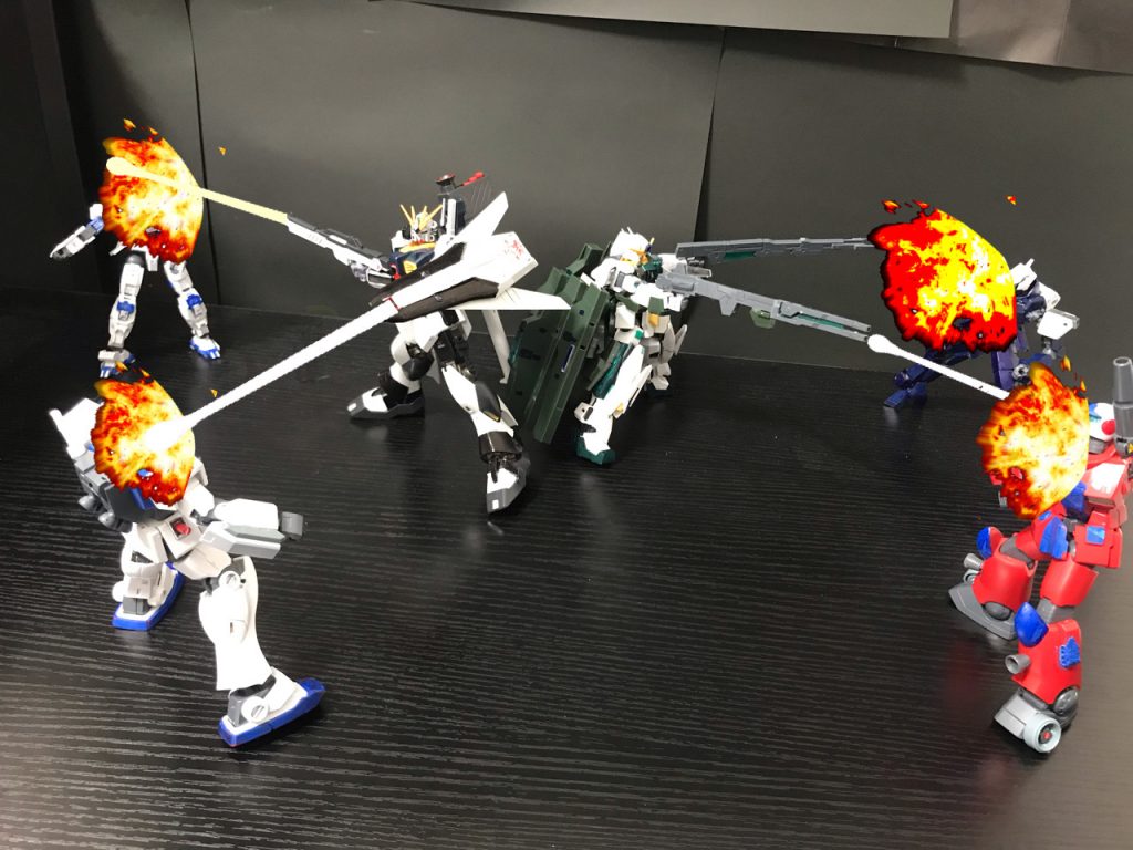サバーニｧー「乱れ撃つゼェ！」νsガンダム「うるさい」