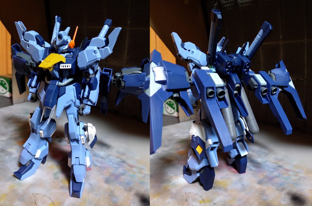 第一段階目。この状態の時は、隠し腕とハイパービームサーベルはそのままにもうこんなんでいっか～って感じでした。