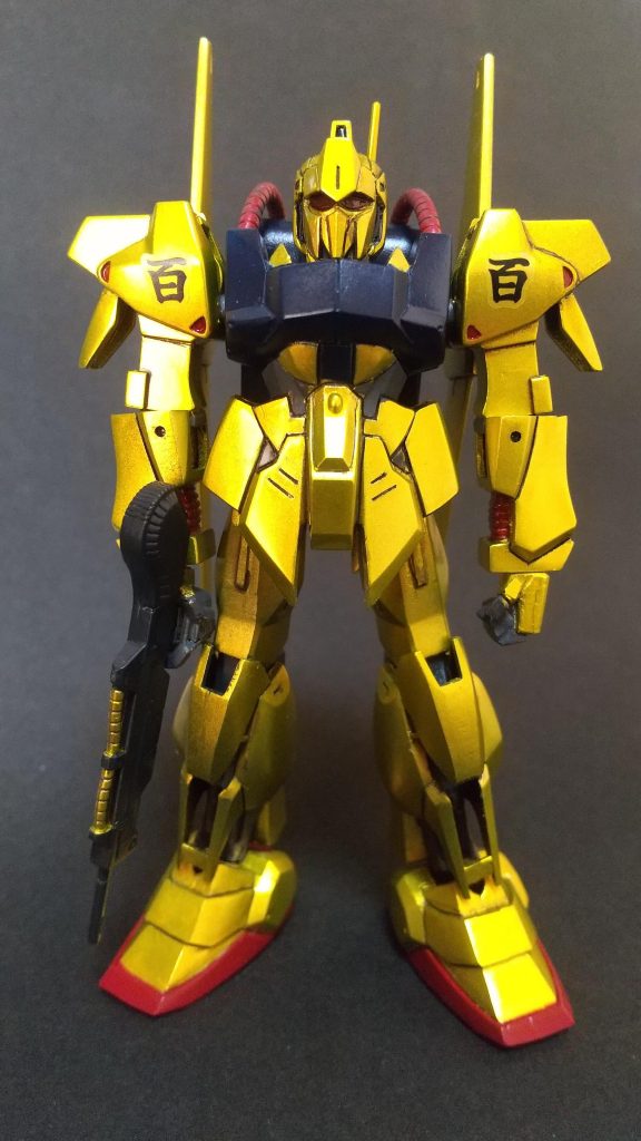 左爪先が割れてるのは内緒です使用塗料はガイアのスターブライトブラスにクレオスのクリヤーイエローで黄色味プラス艶出しキャンディよりお手軽に失敗なく仕上がります濃い青はクレオスブルーFS15044赤は自家製マルーン