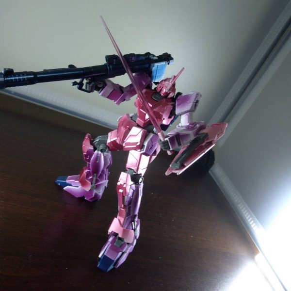 色塗ったガンダム