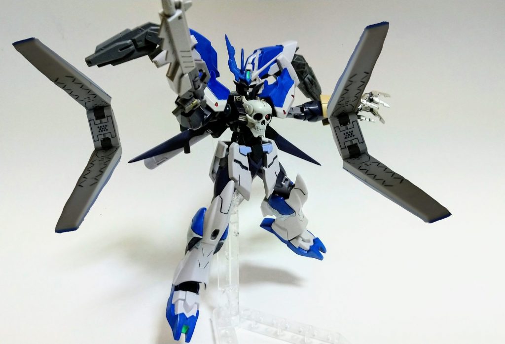 ·フィン·ファンネルHi-vガンダムのものを使用。ただし、2機のみ。