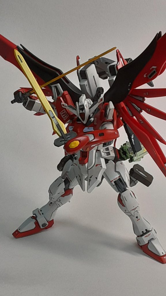 元々の可動範囲が広いので派手なポージングもしっかりできます。