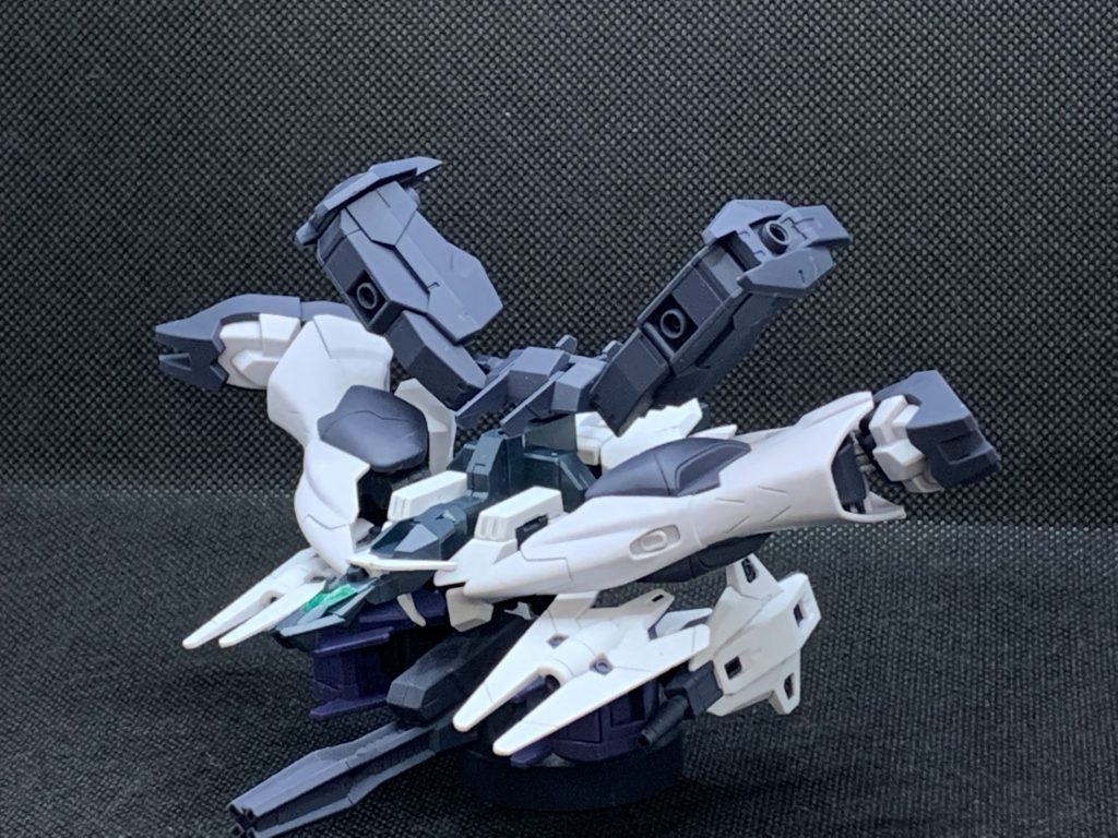 本当はジュピターヴのマルチコンテナビットも搭載したかったけど、コアディフェンサーが取り付けられなくなったので泣く泣く断念。