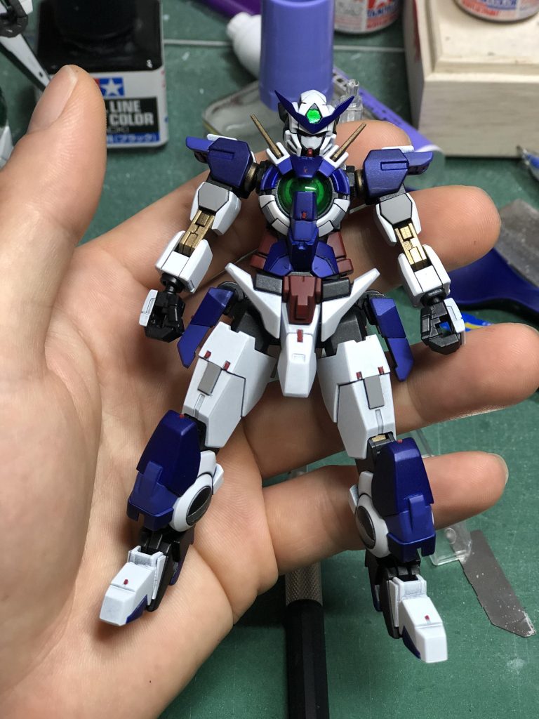 ビルド系を見てると、この手のひらの中にあるガンプラが、すっごい良いなって思います。