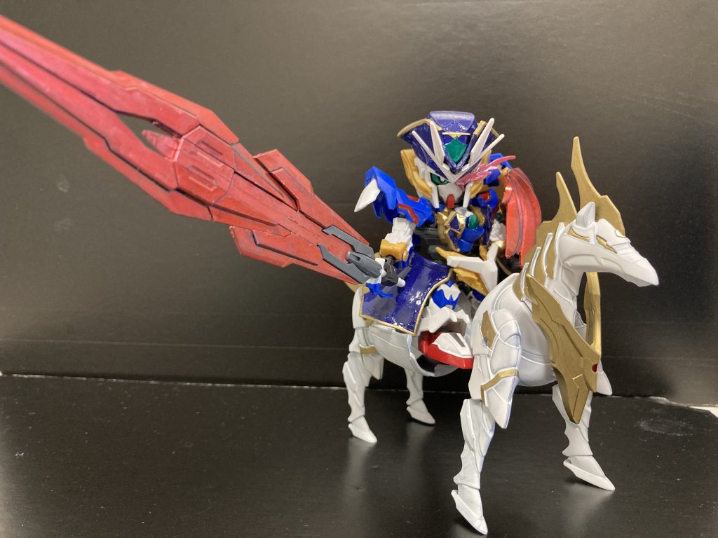 大剣は馬に乗ってる時の方が合いますね、ポージング完全に牙狼なんですけども。