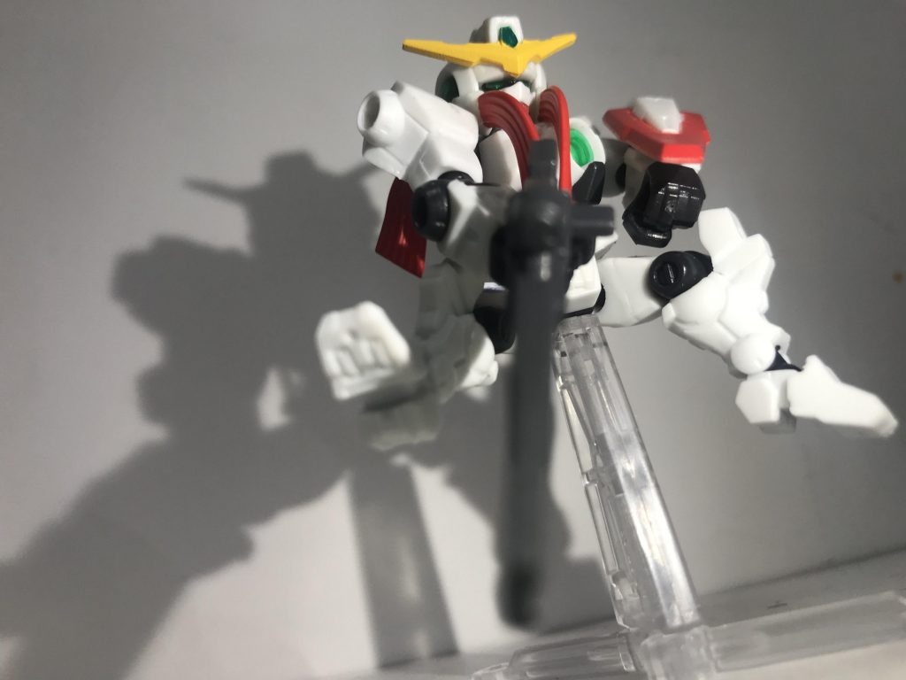 このライフルはビームサーベルが普段なら、出るのですが流石に500円で再現は無理でした。多分…