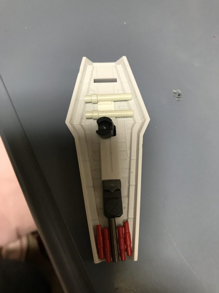 シールド狂四郎では宇宙機雷なんですが最終決戦で攻め込むのに機雷はないかなぁと思いミサイルに変更