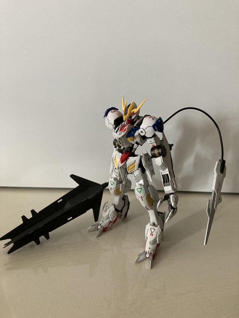 大振りメイスをもっても身体が傾かない保持力はすごいですね。