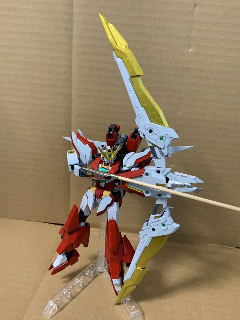 必殺技は合体前と同じく弓攻撃です。エフェクトが用意できなかったので塗装用の棒で代用しました。