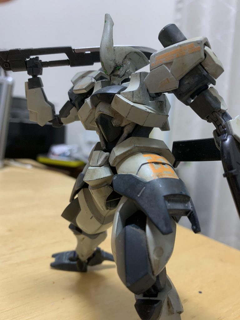 頭部と足以外はそのままです