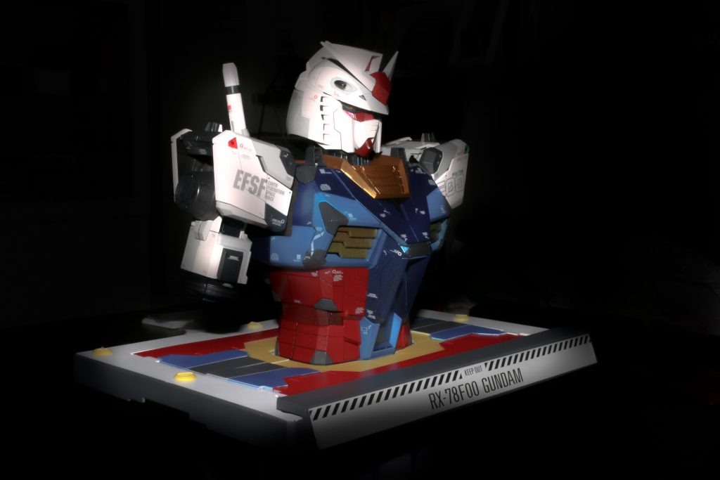 側面の黒抜き画像