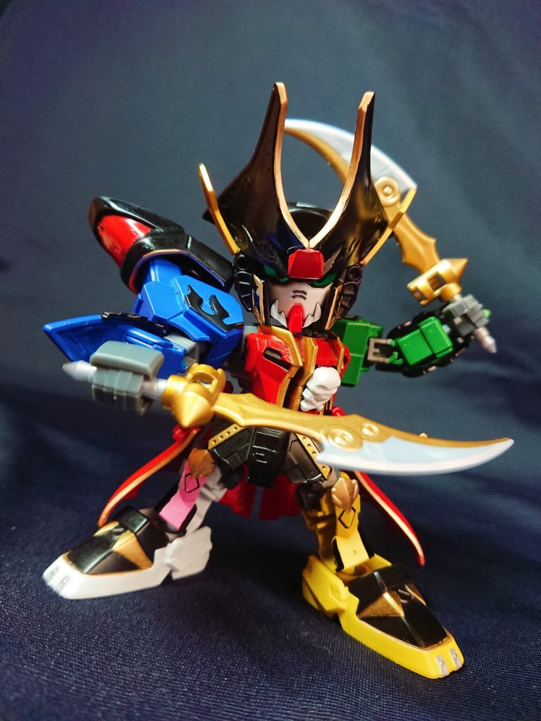 パイレーツワールドの海賊。旅をしていた頃、トリニティによる謎のウイルスで仲間を失い1人で生きてきた。豪快さはベンジャミンV2以上で、宝を巡って対峙したこともある。「派手に行くぜ!」が決め台詞。