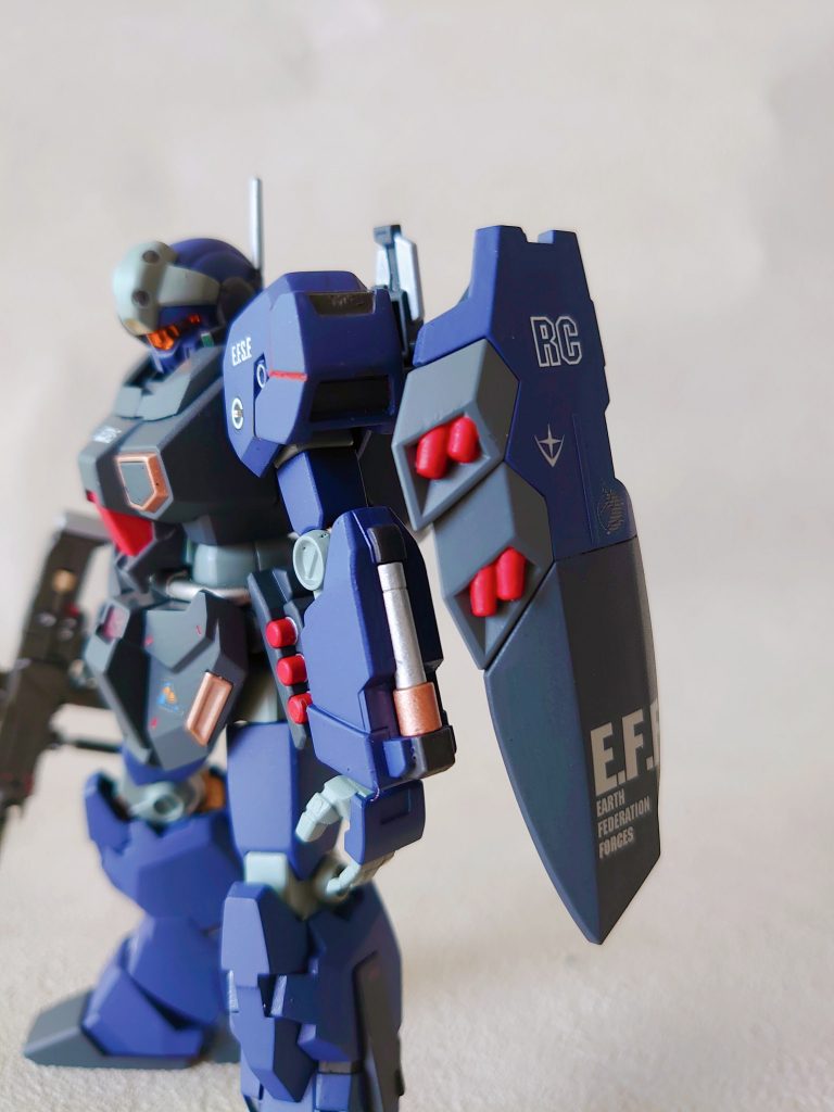 シールドもかっこいい！サーベルをシリンダーみたいに塗った。最後まで見てくださってありがとうございますコメント、フォローよろしくお願いします